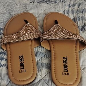 Link Tan and Gold Sandals with Woven Design